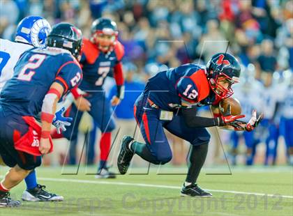 Thumbnail 2 in Veterans Memorial vs. Del Rio (UIL 5A Division 2 Area Playoff) photogallery.