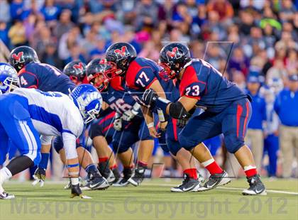 Thumbnail 3 in Veterans Memorial vs. Del Rio (UIL 5A Division 2 Area Playoff) photogallery.
