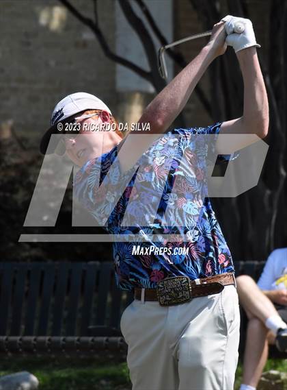 Thumbnail 3 in UIL 2A Boys Golf Finals photogallery.
