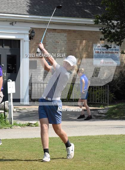 Thumbnail 1 in UIL 2A Boys Golf Finals photogallery.