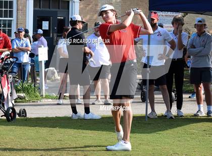 Thumbnail 2 in UIL 2A Boys Golf Finals photogallery.