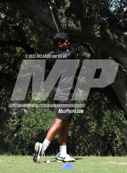 Thumbnail 2 in UIL 2A Boys Golf Finals photogallery.