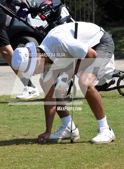 Thumbnail 1 in UIL 2A Boys Golf Finals photogallery.