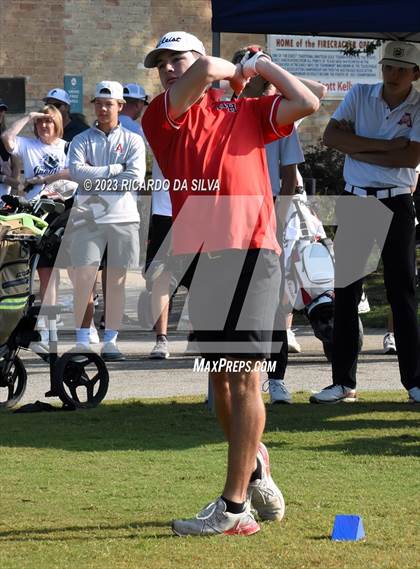 Thumbnail 1 in UIL 2A Boys Golf Finals photogallery.