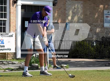 Thumbnail 2 in UIL 2A Boys Golf Finals photogallery.