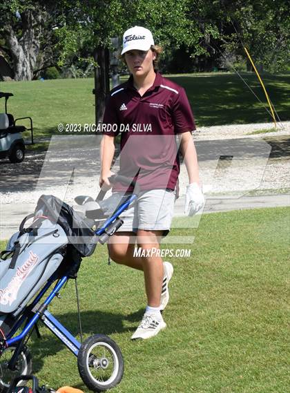 Thumbnail 2 in UIL 2A Boys Golf Finals photogallery.