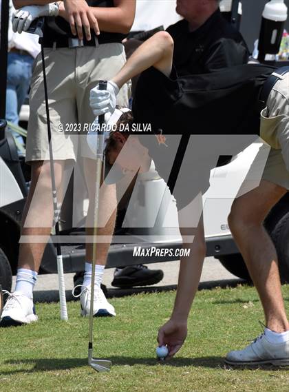 Thumbnail 1 in UIL 2A Boys Golf Finals photogallery.