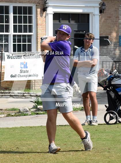 Thumbnail 1 in UIL 2A Boys Golf Finals photogallery.