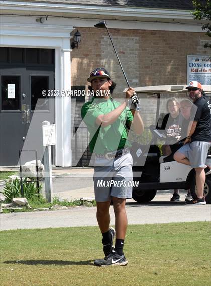Thumbnail 1 in UIL 2A Boys Golf Finals photogallery.