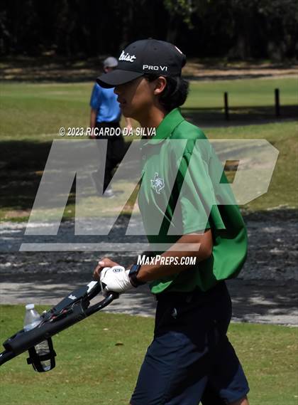 Thumbnail 2 in UIL 2A Boys Golf Finals photogallery.