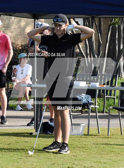 Thumbnail 2 in UIL 2A Boys Golf Finals photogallery.