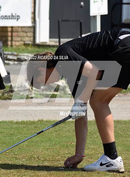 Thumbnail 2 in UIL 2A Boys Golf Finals photogallery.