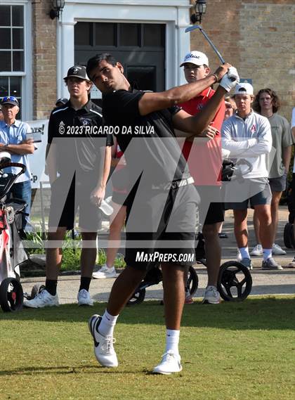 Thumbnail 3 in UIL 2A Boys Golf Finals photogallery.
