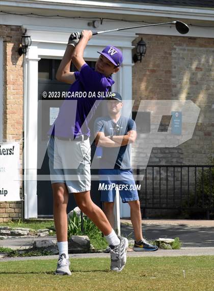 Thumbnail 3 in UIL 2A Boys Golf Finals photogallery.