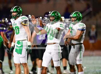 Thumbnail 1 in Cuero vs Navarro (UIL Class 4A-2 Region IV Third Round) photogallery.