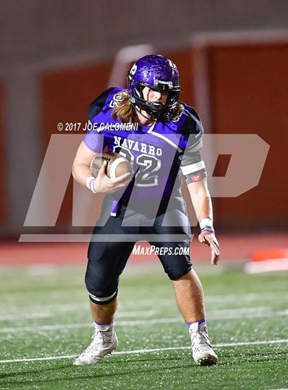Thumbnail 2 in Cuero vs Navarro (UIL Class 4A-2 Region IV Third Round) photogallery.