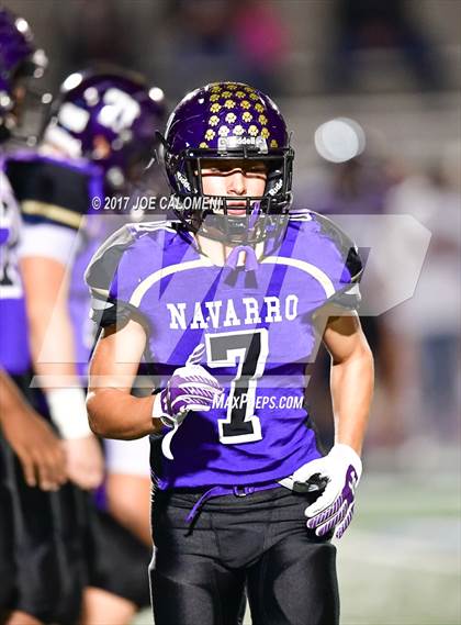Thumbnail 1 in Cuero vs Navarro (UIL Class 4A-2 Region IV Third Round) photogallery.