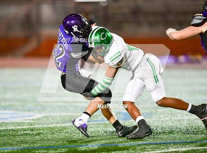 Thumbnail 3 in Cuero vs Navarro (UIL Class 4A-2 Region IV Third Round) photogallery.