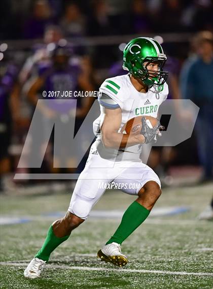 Thumbnail 2 in Cuero vs Navarro (UIL Class 4A-2 Region IV Third Round) photogallery.