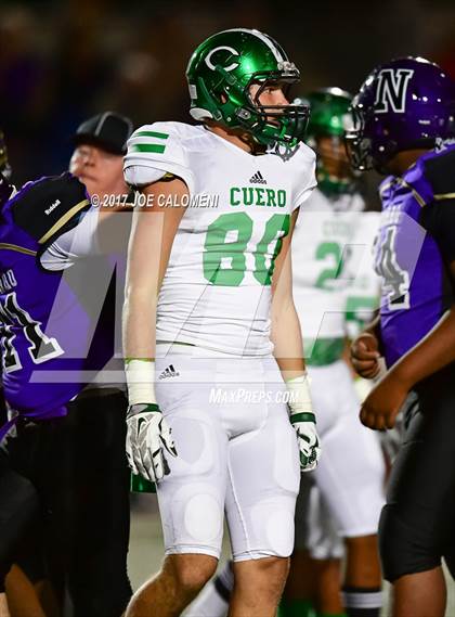Thumbnail 2 in Cuero vs Navarro (UIL Class 4A-2 Region IV Third Round) photogallery.