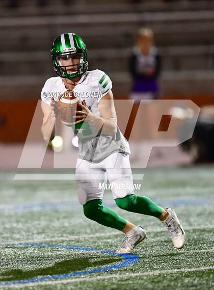 Thumbnail 1 in Cuero vs Navarro (UIL Class 4A-2 Region IV Third Round) photogallery.