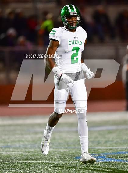 Thumbnail 1 in Cuero vs Navarro (UIL Class 4A-2 Region IV Third Round) photogallery.