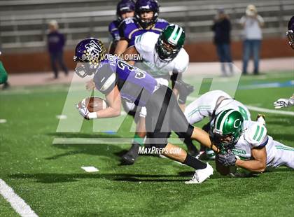 Thumbnail 3 in Cuero vs Navarro (UIL Class 4A-2 Region IV Third Round) photogallery.