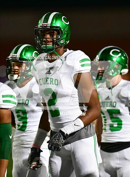 Thumbnail 1 in Cuero vs Navarro (UIL Class 4A-2 Region IV Third Round) photogallery.