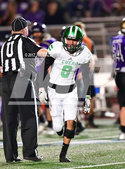 Thumbnail 2 in Cuero vs Navarro (UIL Class 4A-2 Region IV Third Round) photogallery.