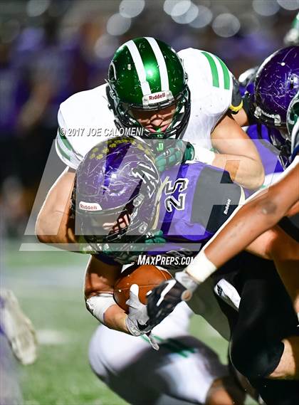 Thumbnail 2 in Cuero vs Navarro (UIL Class 4A-2 Region IV Third Round) photogallery.
