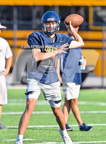 Thumbnail 3 in Oak Hill vs Delta (Grant County Scrimmage) photogallery.