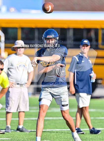 Thumbnail 3 in Oak Hill vs Delta (Grant County Scrimmage) photogallery.