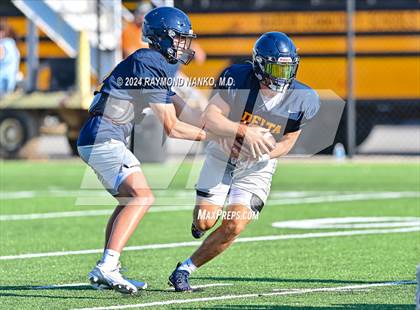 Thumbnail 1 in Oak Hill vs Delta (Grant County Scrimmage) photogallery.