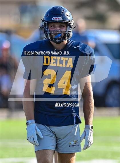 Thumbnail 2 in Oak Hill vs Delta (Grant County Scrimmage) photogallery.
