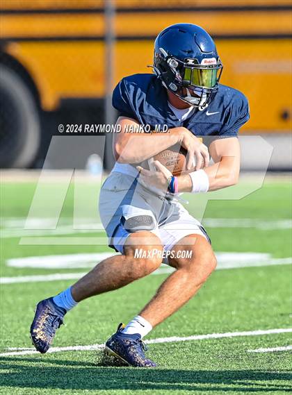 Thumbnail 3 in Oak Hill vs Delta (Grant County Scrimmage) photogallery.