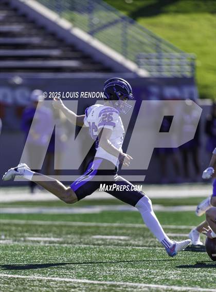 Thumbnail 2 in Lubbock Christian vs. Dallas Christian (TAPPS Division III Final) photogallery.