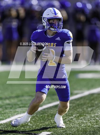 Thumbnail 3 in Lubbock Christian vs. Dallas Christian (TAPPS Division III Final) photogallery.