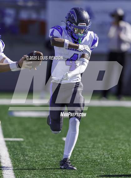 Thumbnail 1 in Lubbock Christian vs. Dallas Christian (TAPPS Division III Final) photogallery.