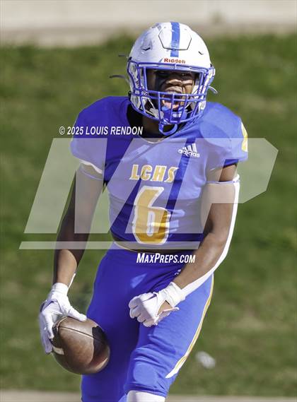 Thumbnail 3 in Lubbock Christian vs. Dallas Christian (TAPPS Division III Final) photogallery.