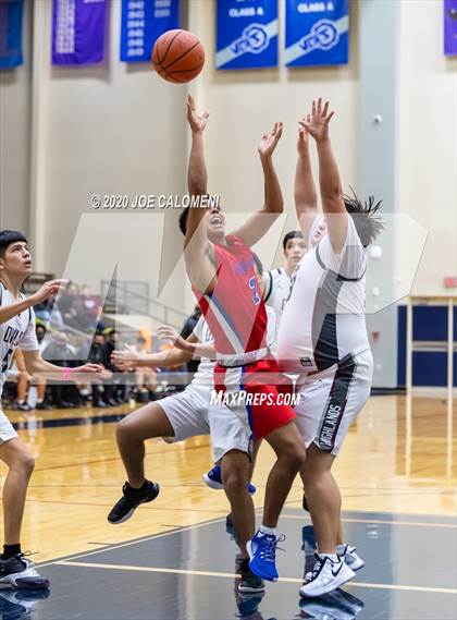 Thumbnail 2 in Highlands vs Jefferson photogallery.