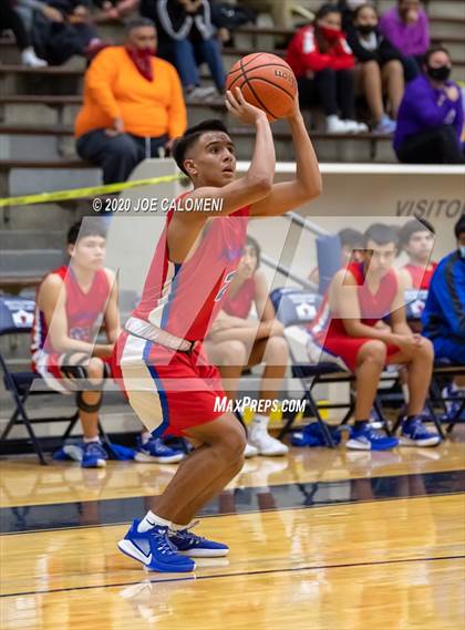 Thumbnail 1 in Highlands vs Jefferson photogallery.