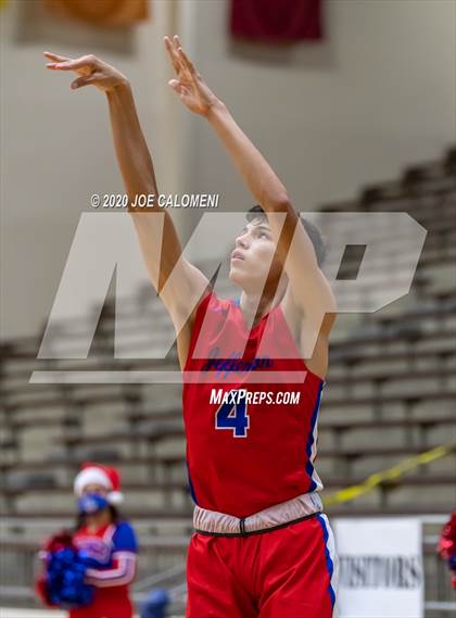 Thumbnail 3 in Highlands vs Jefferson photogallery.