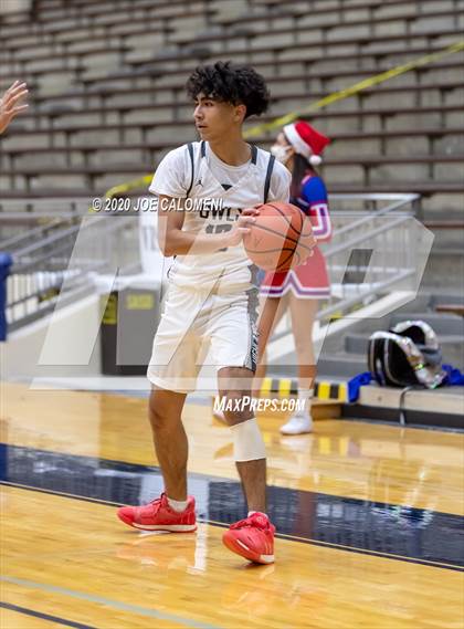 Thumbnail 3 in Highlands vs Jefferson photogallery.