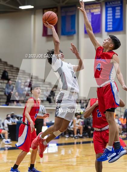 Thumbnail 2 in Highlands vs Jefferson photogallery.