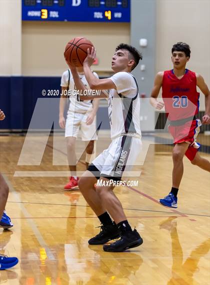 Thumbnail 3 in Highlands vs Jefferson photogallery.