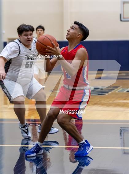Thumbnail 2 in Highlands vs Jefferson photogallery.