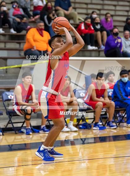 Thumbnail 2 in Highlands vs Jefferson photogallery.