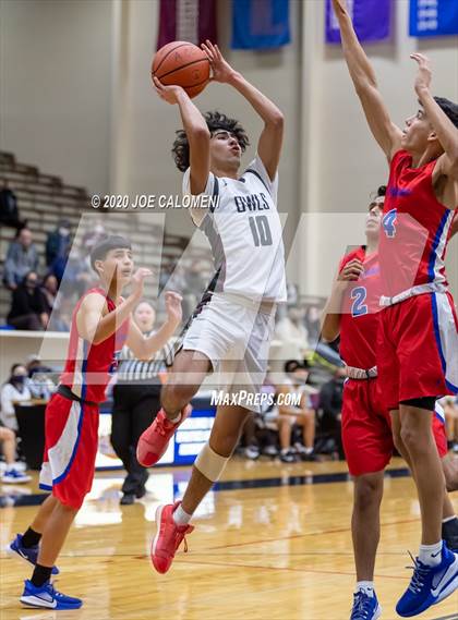 Thumbnail 3 in Highlands vs Jefferson photogallery.