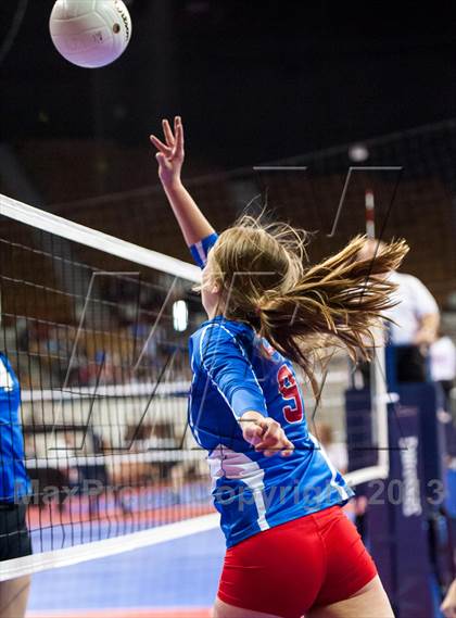 Thumbnail 3 in Cherry Creek vs. Fruita Monument (CHSAA 5A Pool 4) photogallery.
