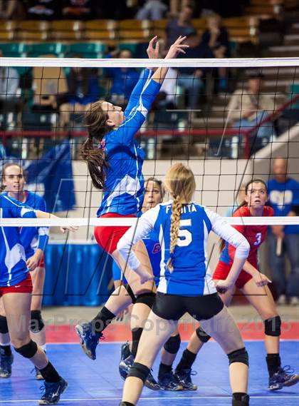 Thumbnail 2 in Cherry Creek vs. Fruita Monument (CHSAA 5A Pool 4) photogallery.